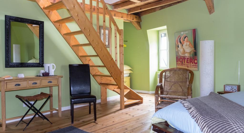 Bed and Breakfast Les Petites Vosges Баньєр-де-Бігорр Номер фото
