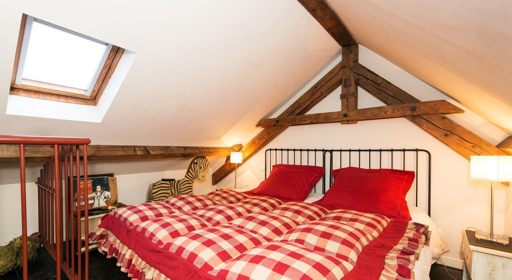 Bed and Breakfast Les Petites Vosges Баньєр-де-Бігорр Номер фото